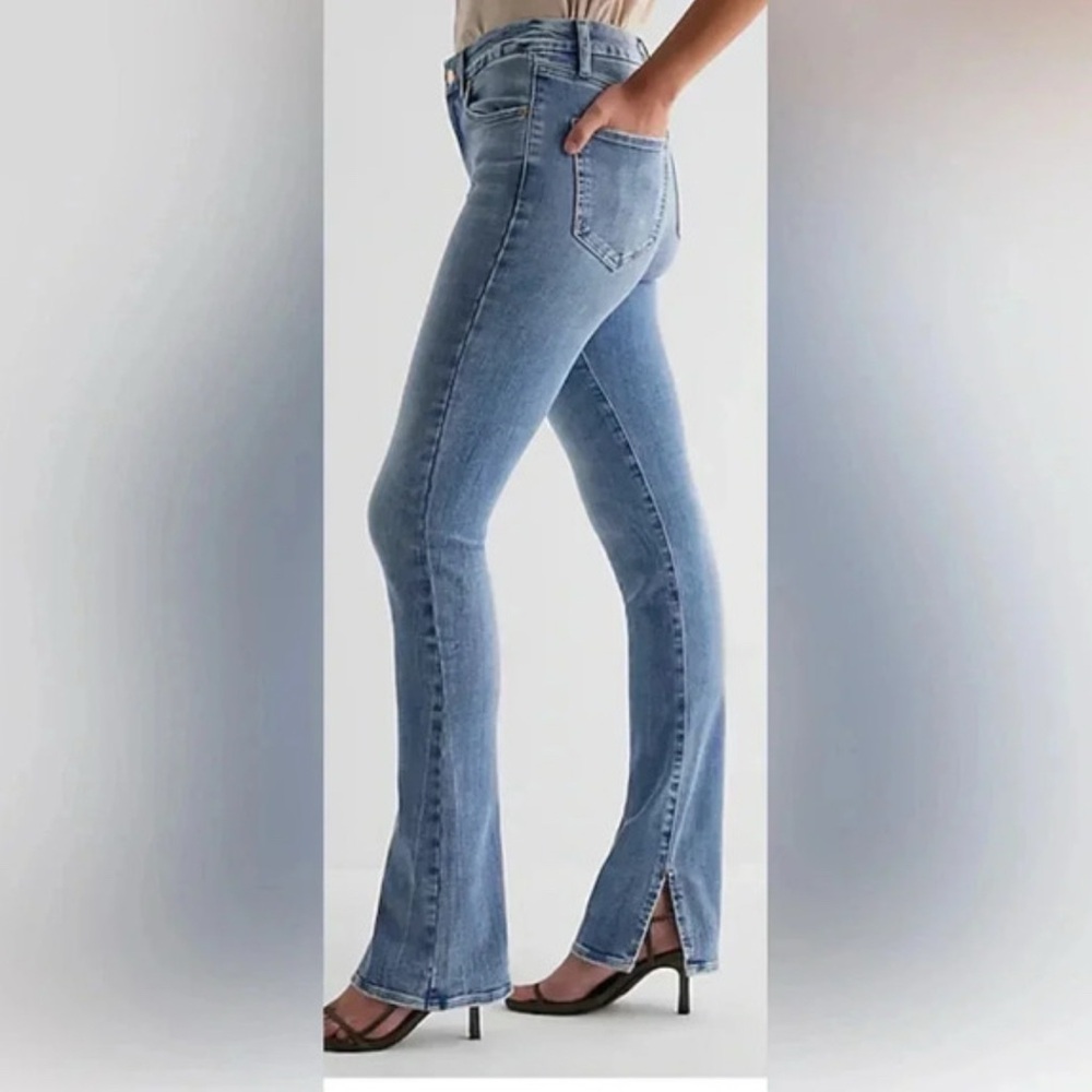 Abercrombie & Fitch High Rise Skinny Jeans | size 27 / 4 short | Medium Wash
